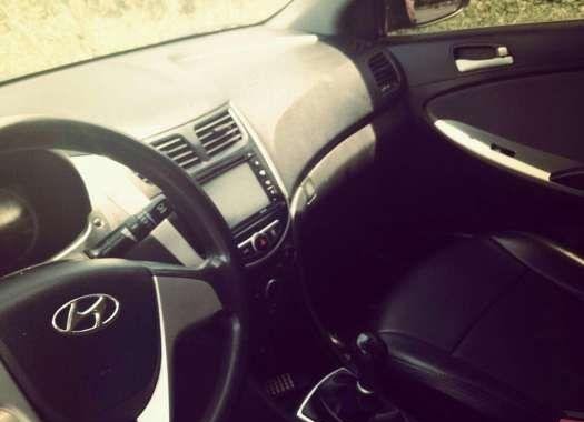 Hyundai Accent gold 2012 FOR SALE