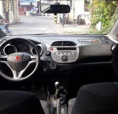 Honda Jazz 2010 MT FOR SALE 