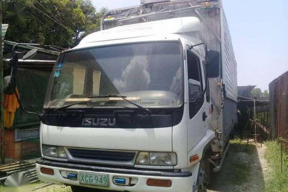 For sale... MITSUBISHI Fuso cargo wing van super great