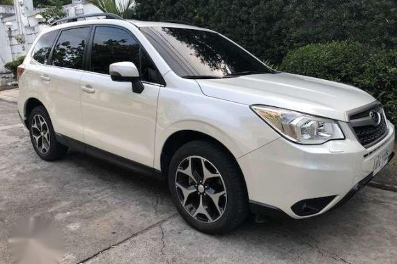 2015 Subaru Forester PREMIUM Leather Seats Top of the Line