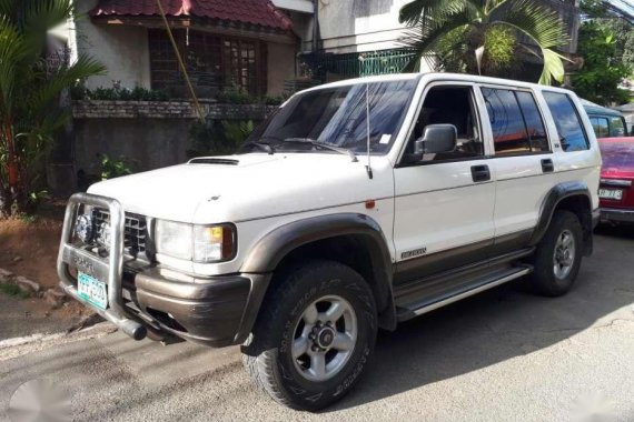  Isuzu Trooper 1996 White SUV For Sale 