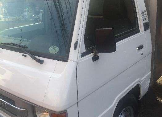 2012 Mitsubishi L300 Aluminum Van for sale 