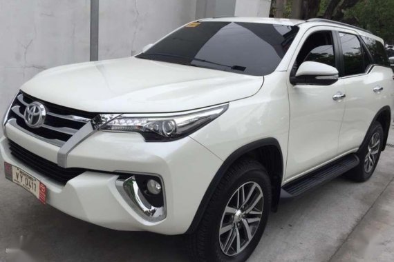 2017 Toyota Fortuner V DIESEL 4x2 Automatic Top of the line
