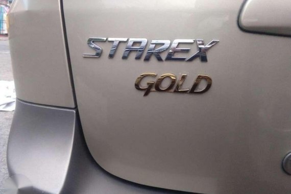 Well-kept Hyundai Starex GOLD 2005 for sale