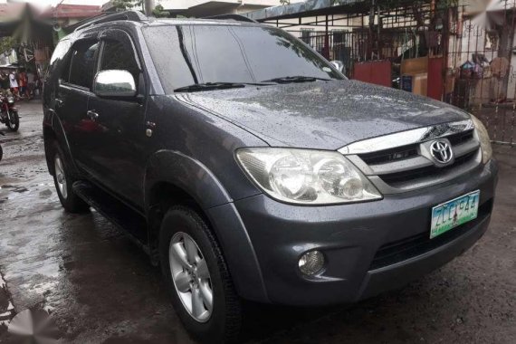 2005 Toyota Fortuner g automatic diesel d4d