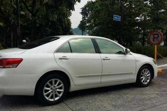 2009 Toyota Camry 2.4v AT White For Sale 