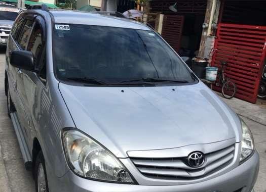 2011 Toyota Innova G look 2.5 diesel automatic