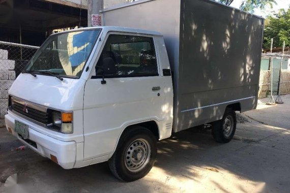 Mitsubishi L300 Close van 2002 For Sale 