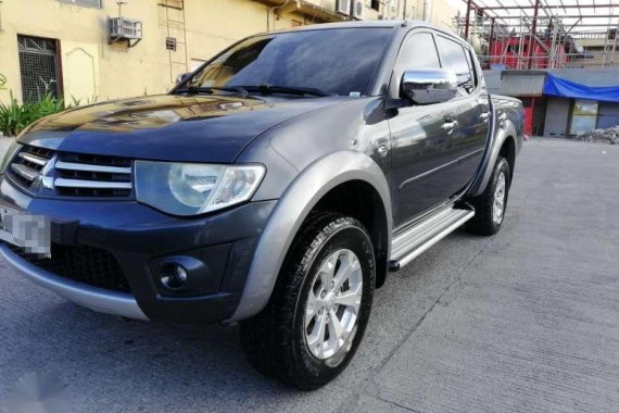 2014 Mitsubishi Strada 4x4 automatic Gls sport V hilux dmax navara