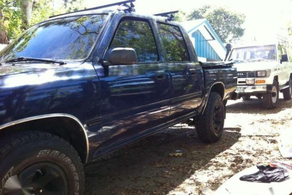 Hilux Pickup 98 Fully loaded