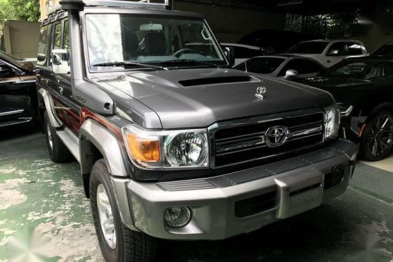 Toyota Land Cruiser 70 LX10 V8 Diesel MT 2018