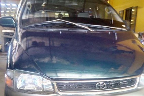 Well-maintained Toyota Granvia 2009 for sale