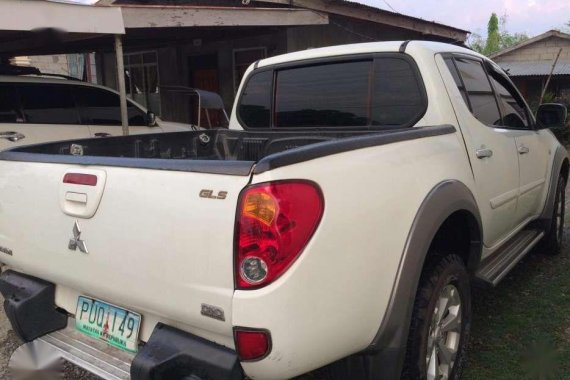 Mitsubishi Strada GLS 2010 FOR SALE 