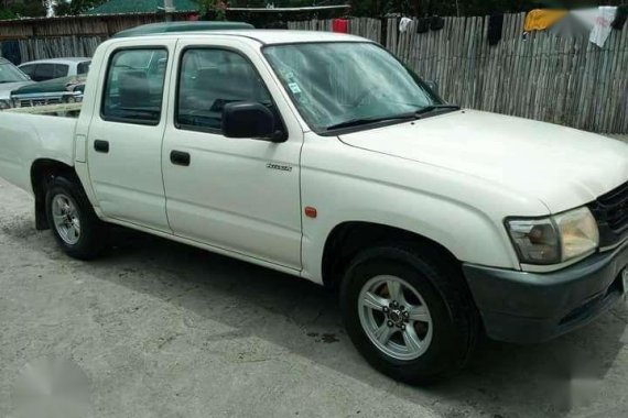 2004 Toyota Hilux Diesel MT FOR SALE
