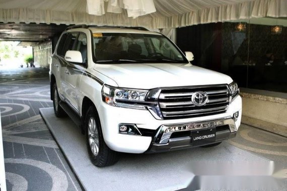 Sell White 2019 Toyota Land Cruiser Automatic Diesel 