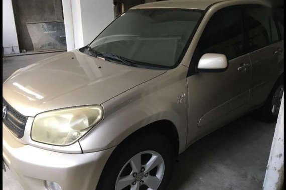 Toyota RAV4 2004 model 2005 acquired