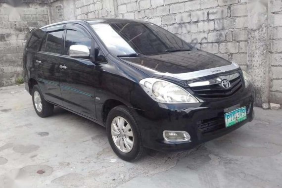 Toyota Innova g 2011 FOR SALE 