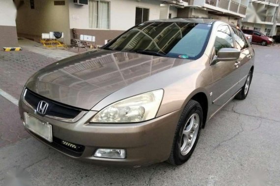 Well-maintained Honda Accord 2004 for sale