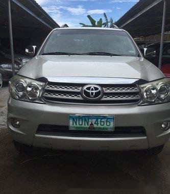 Well-maintained Toyota Fortuner 2010 G for sale