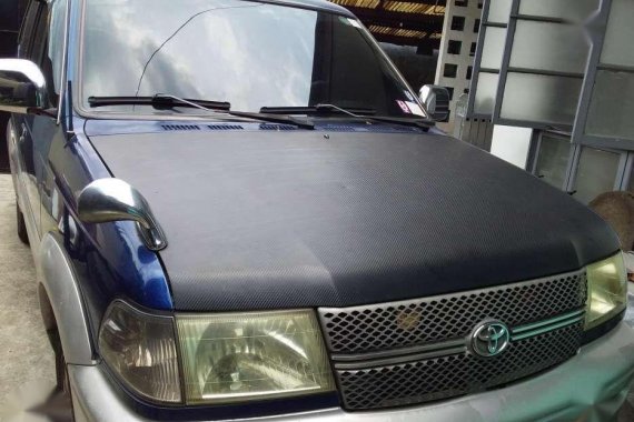 Well-maintained Toyota Revo 2000 for sale