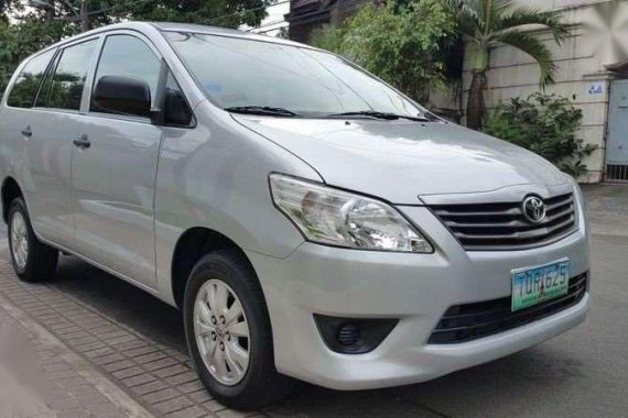 Well-maintained  Toyota Innova E 2012 for sale