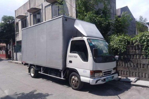 Well-kept Isuzu Elf 2012 for sale