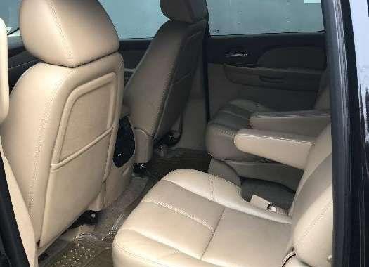 2010 Chevrolet Suburban LT in Excellent Condition