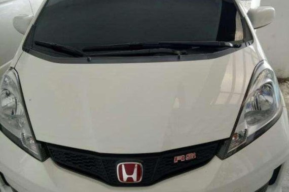 Assume Balance 2012 Honda jazz 1.3 manual Personal used