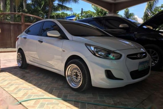 Hyundai Accent 2012 FOR SALE 