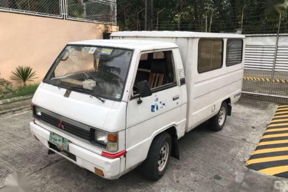 1995 Mitsubishi L300 FB Van White For Sale 