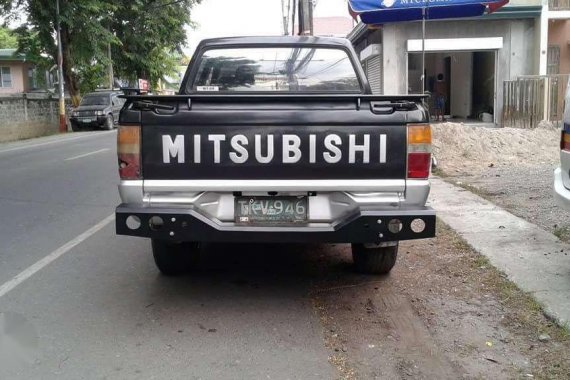 Mitsubishi Strada 2004 for sale