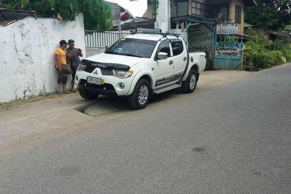 Mitsubishi Strada 2009 for sale