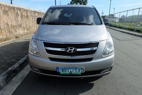 2013 Hyundai Starex Gold for sale 