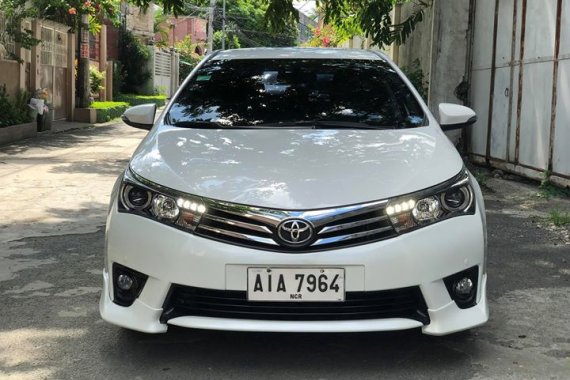 2015 Toyota Corolla Altis 2.0V for sale 