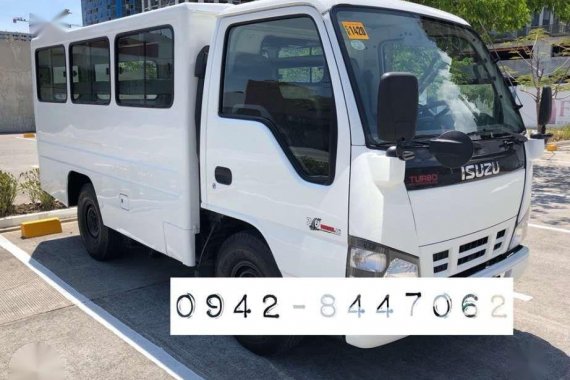 2013 Isuzu NHR Flexi Truck local fb van l300