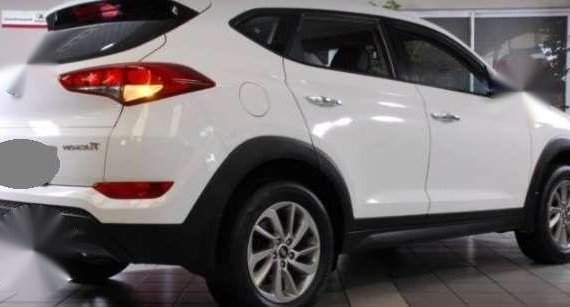 2016 Hyundai Tucson automatic gas