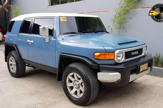 2017 Toyota FJ Cruiser AT Blue SUV For Sale 