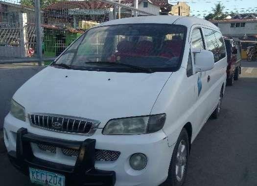 2004 Hyundai Starex 14 Seater Manual Diesel FOR SALE