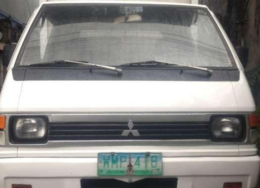 Mitsubishi L300 Aluminum van 2000model for sale 