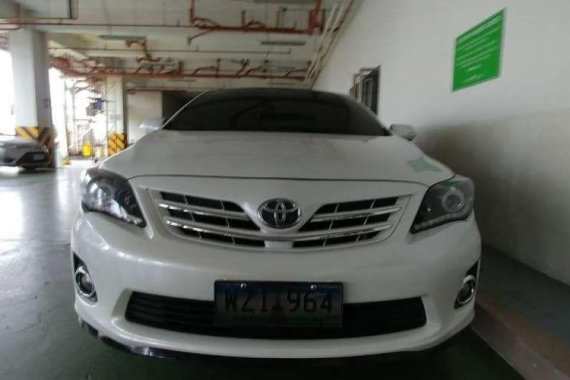 Toyota Corolla Altis 1.6 V 2013 for sale 