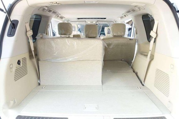 2018 Nissan Patrol Royale V8 5.6 (RARE)Light Beige Interior P. White