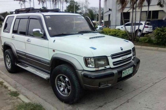 Isuzu Trooper 4x4 2000 for sale 