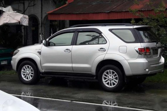 Toyota Fortuner.V 2007 4x4 AT Silver For Sale 