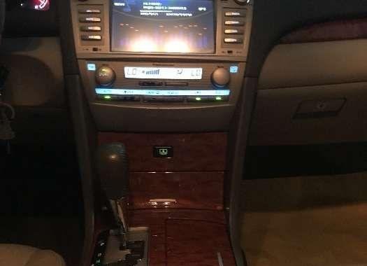 Toyota Camry 2007 (top of the line)