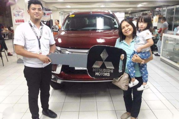 Ayaw ng Tax ! Gusto agad ng unit ! Transfer na dito ! 2017 Montero