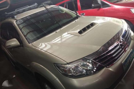 2014 Toyota Fortuner 2.4G 4x2 diesel manual BEIGE