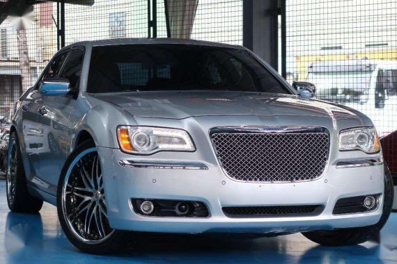 2012 Chrysler 300C 1.180M (neg) trade in ok!