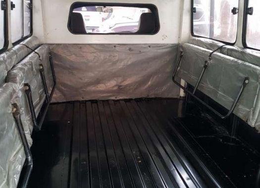 2014 Hyundai H100 shuttle type not l300 kia