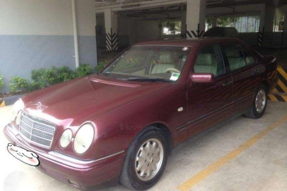 Mercedes Benz E-CLASS E230 1996 FOR SALE