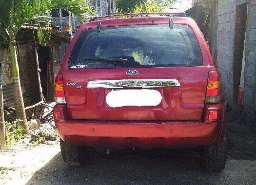 2005 Ford Escape 4x4 3.0 v6 FOR SALE